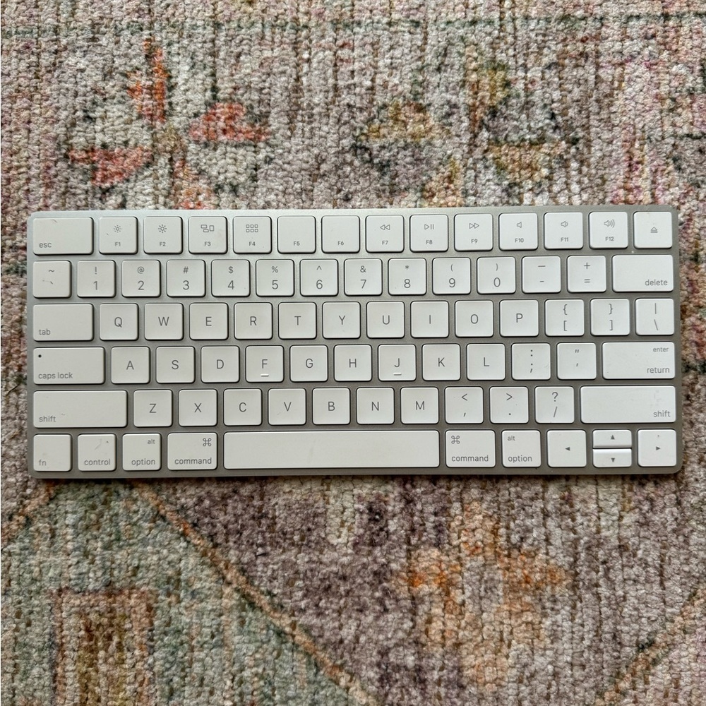 Apple Wireless Magic Keyboard